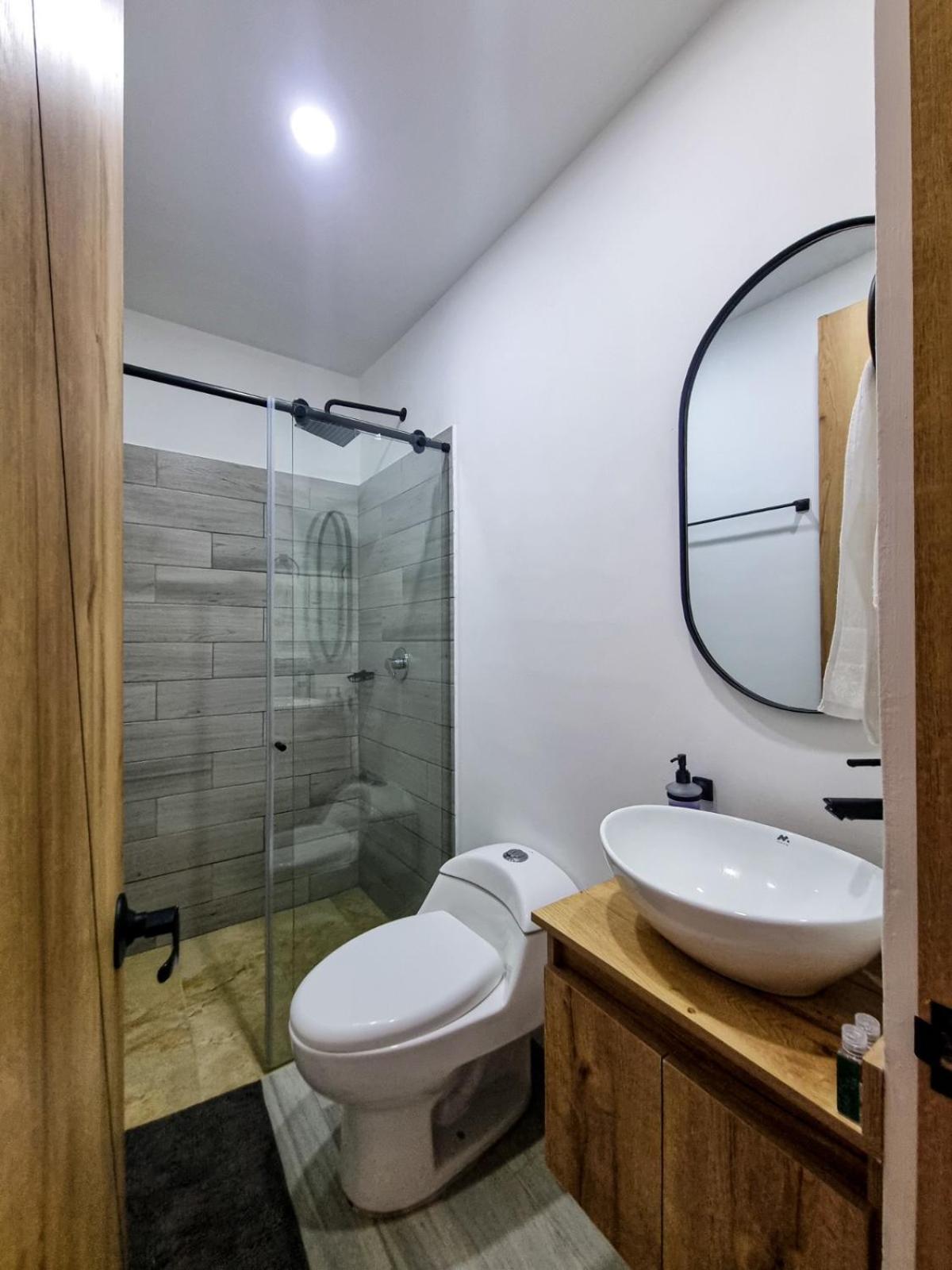 Hotel Station 23 Ибаге Номер фото