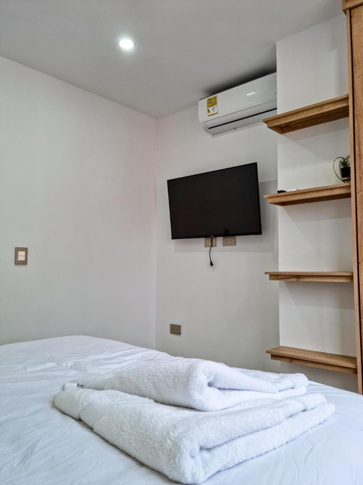 Hotel Station 23 Ибаге Номер фото